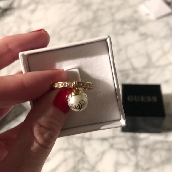 Guess Ring with Faux Pearl - Picture 6 of 6